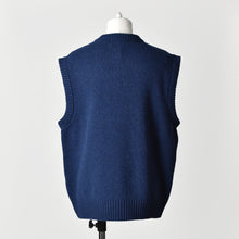 画像をギャラリービューアに読み込む, S.S.DALEY / Fred Duck Jacquard Lambswool Sweater Vest
