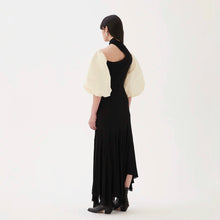 画像をギャラリービューアに読み込む, REJINA PYO / Tilly Dress / Tencel Black + Organic Cotton Off-White
